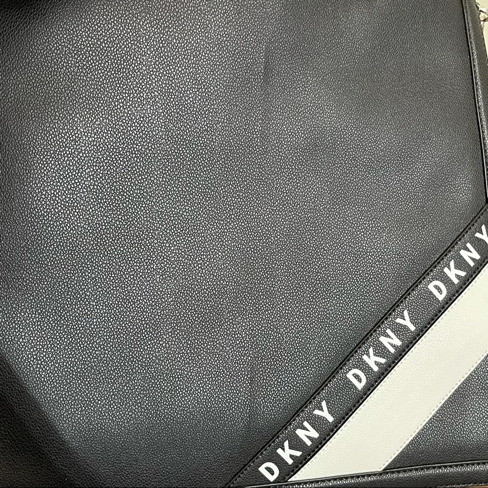 DKNY New York Tote with Removable Adjustable Strap - Picture 10 of 16